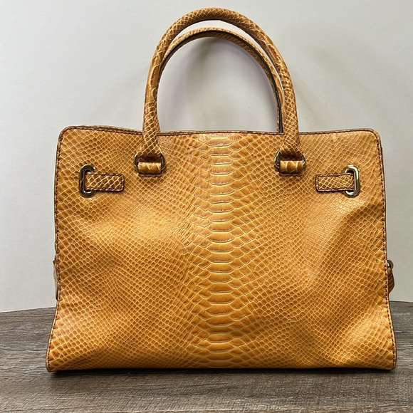 Michael Kors Hamilton Embossed Leather Shoulder Hand Bag - Picture 5 of 13